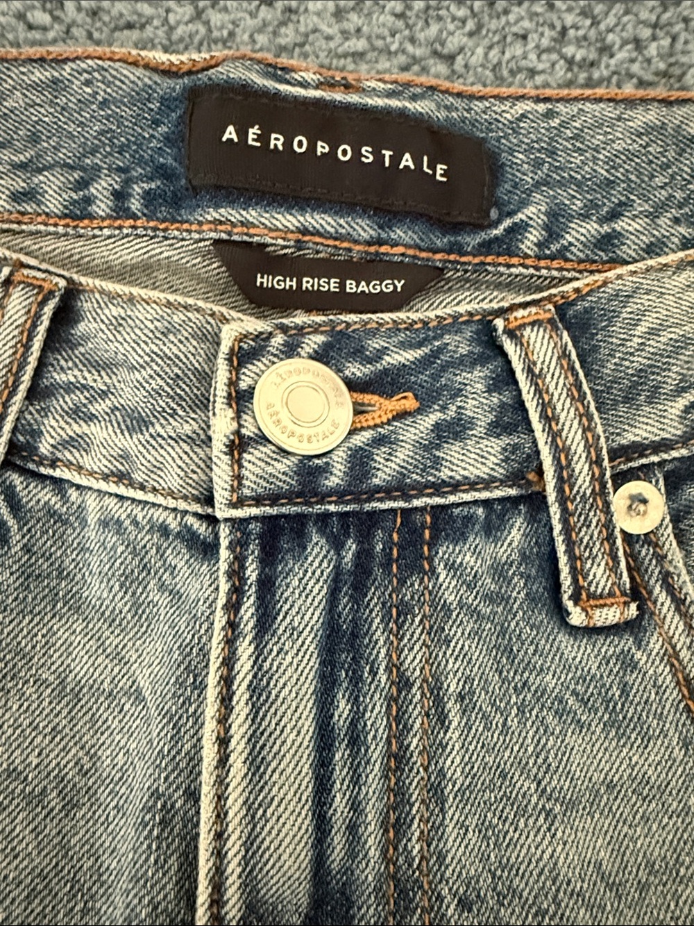 Aeropostale Women’s High Rise Baggy Jeans - Light Blue Denim Size 4S NWT